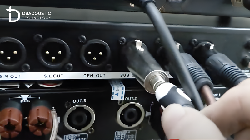 Người dùng nên kiểm tra kỹ phần dây nối và jack cắm