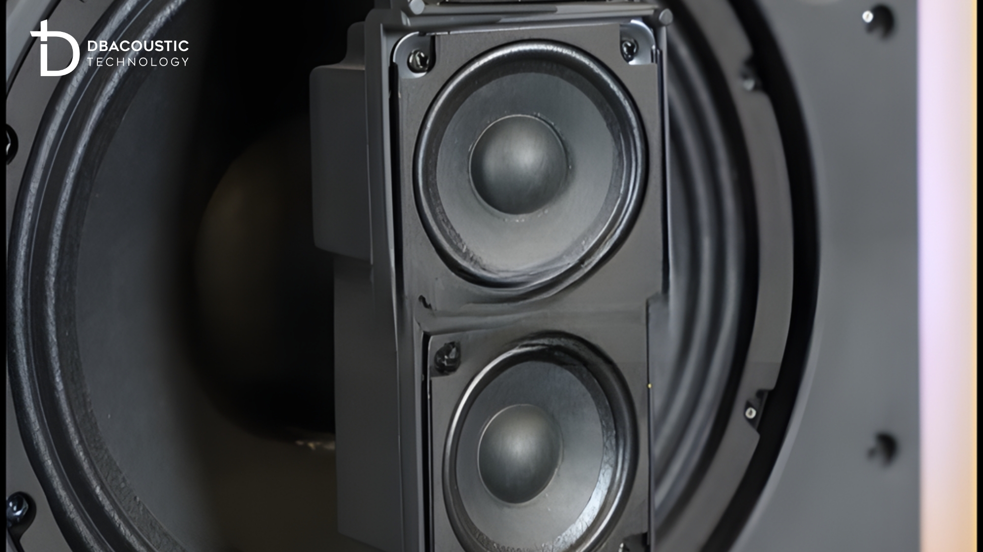 Treble giấy là loại loa treble sử dụng màng giấy dạng vòm