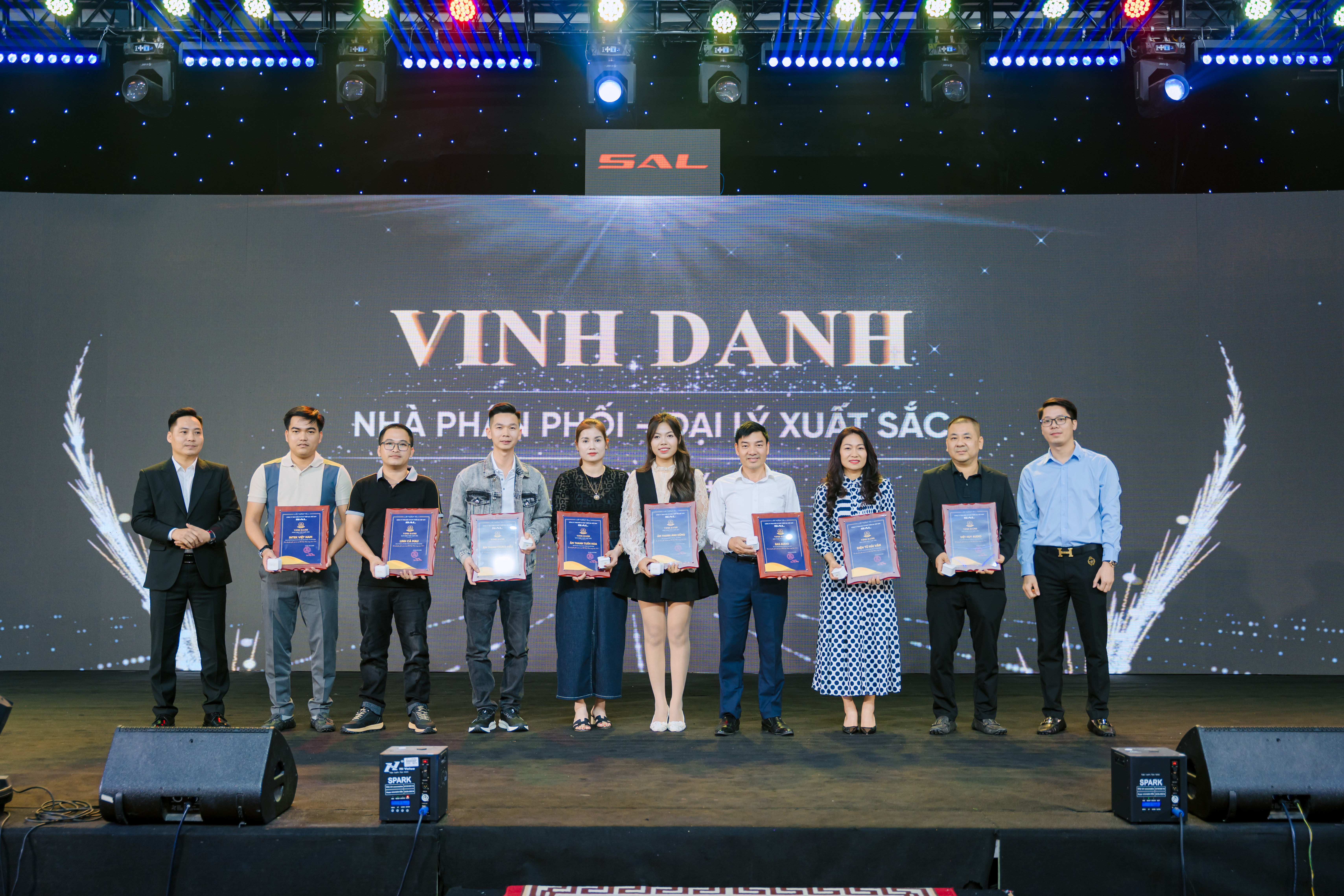 Nhà phân phối xuất sắc nhất năm 2024