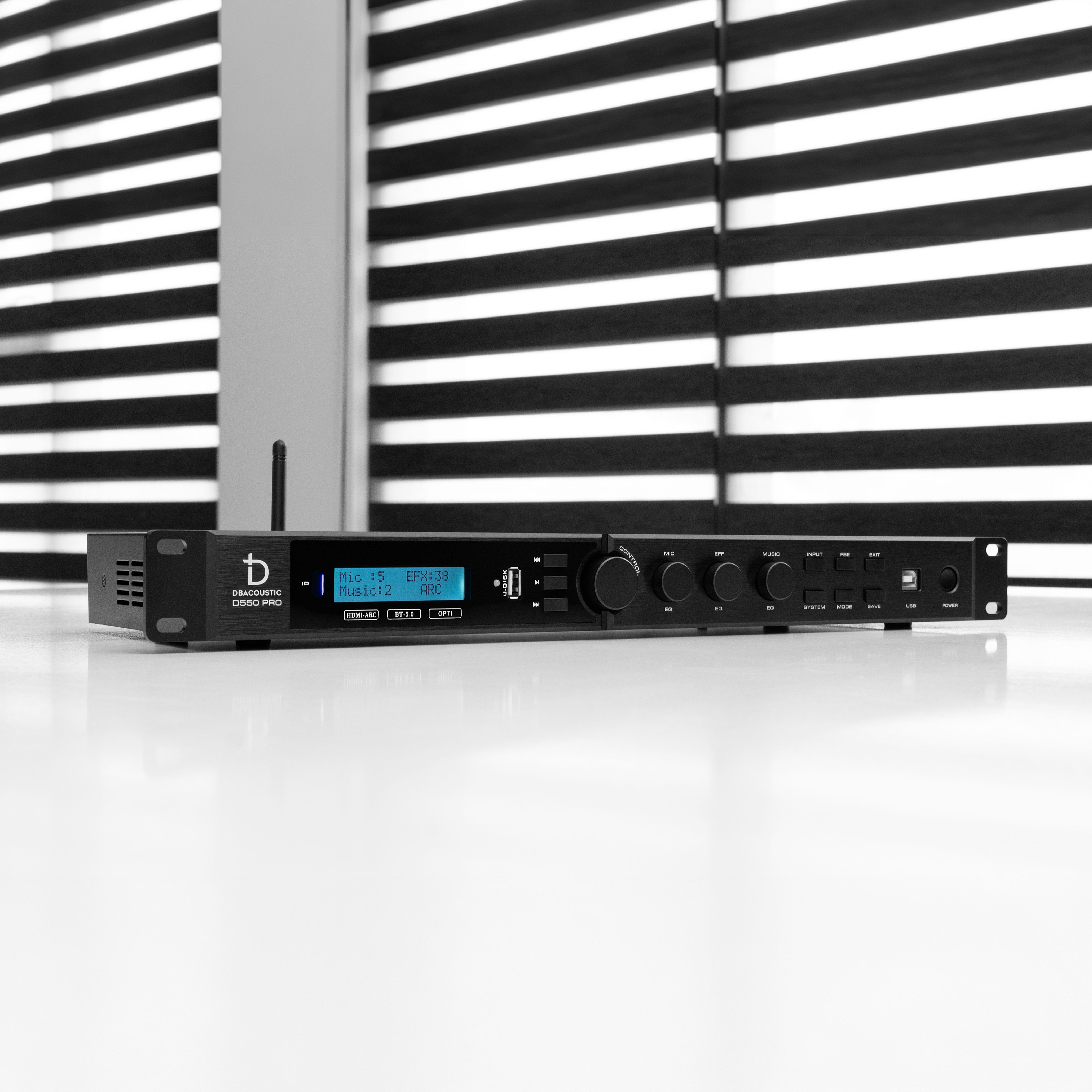 Vang số DBacoustic D550PRO